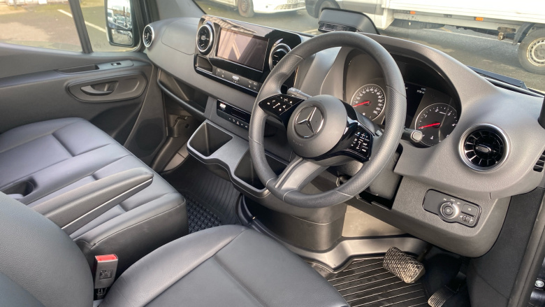 Mercedes-Benz Sprinter 315Cdi L2 Diesel Rwd 3.5t H2 Pro Van 9G-Tronic